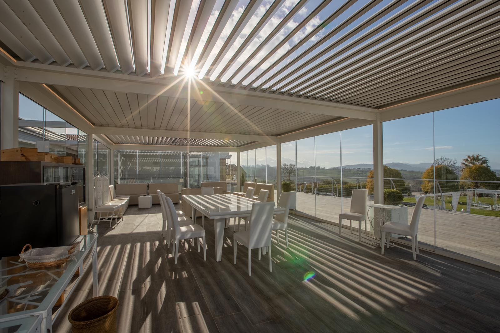 Pergola bioclimatica